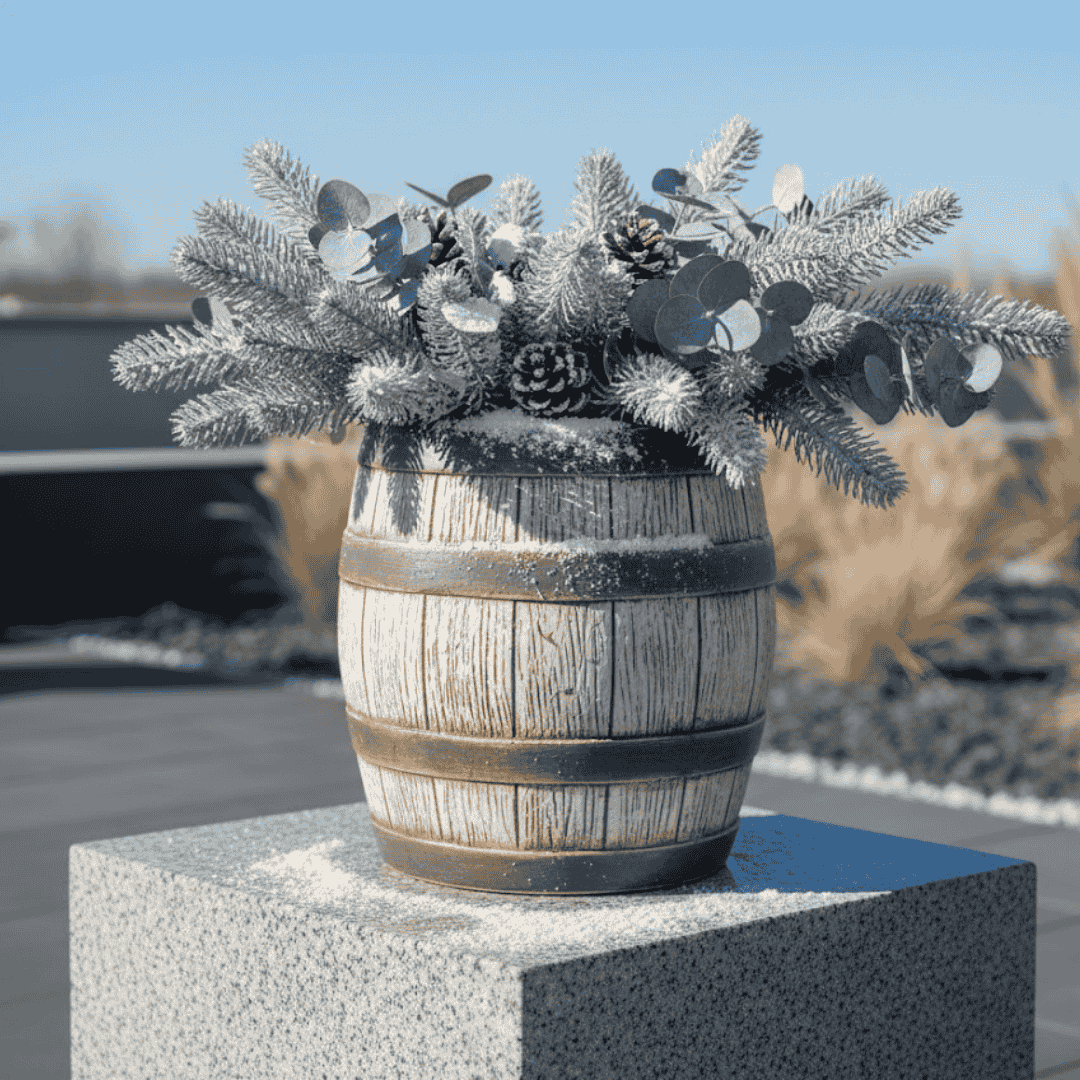 Keramický sud v zimním prostředí